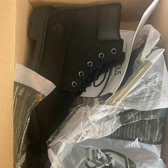 Black timberland 🖤 - Picture 2 of 7